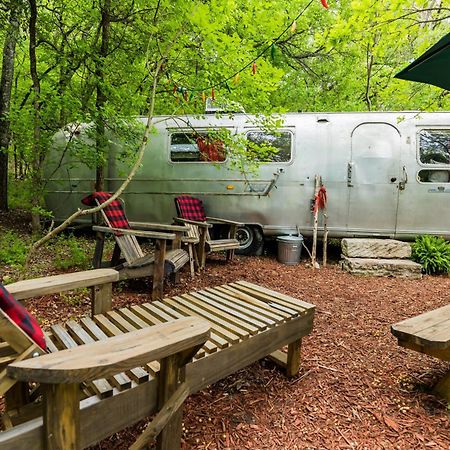 Country Woods Inn Глен Роуз Екстериор снимка