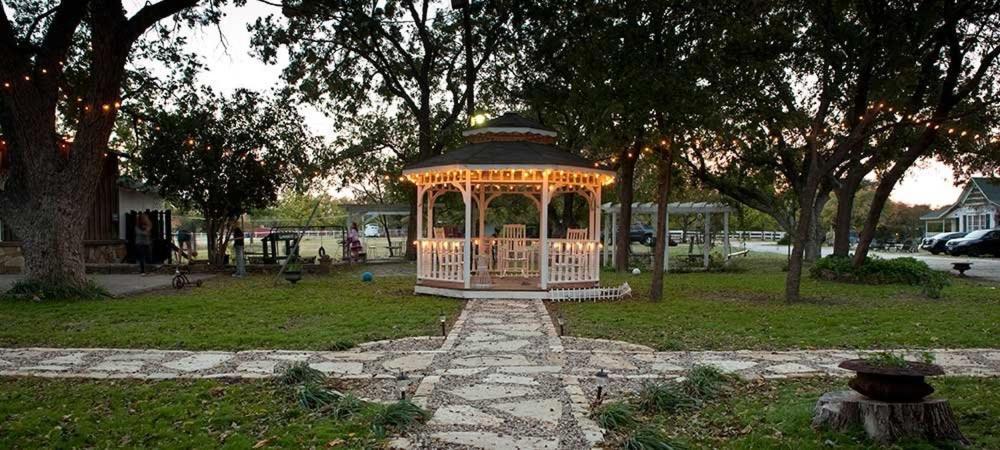 Country Woods Inn Глен Роуз Екстериор снимка