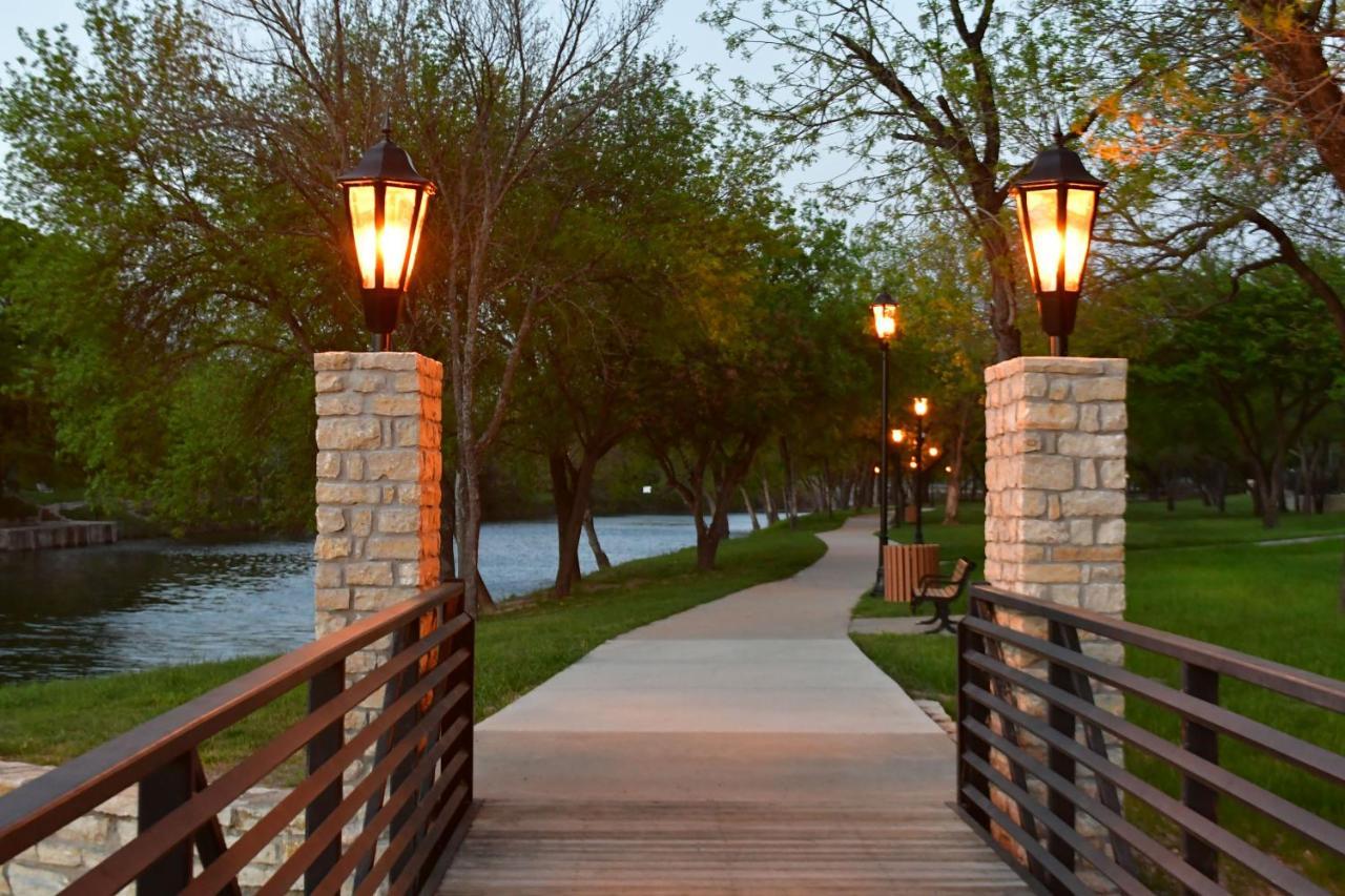 Country Woods Inn Глен Роуз Екстериор снимка