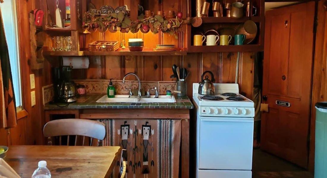 Country Woods Inn Глен Роуз Екстериор снимка