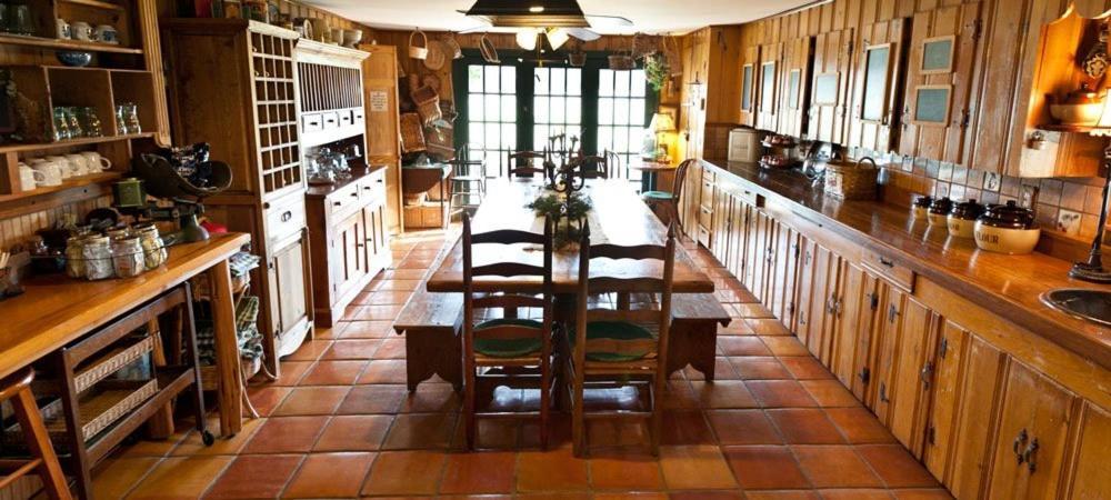 Country Woods Inn Глен Роуз Екстериор снимка