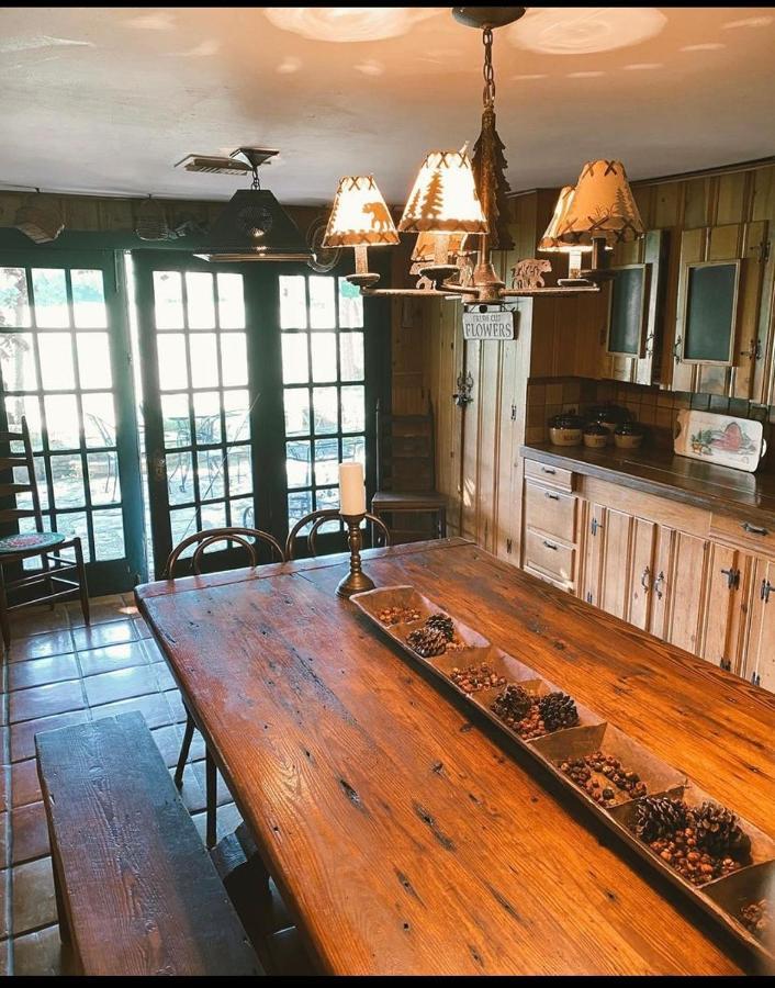 Country Woods Inn Глен Роуз Екстериор снимка