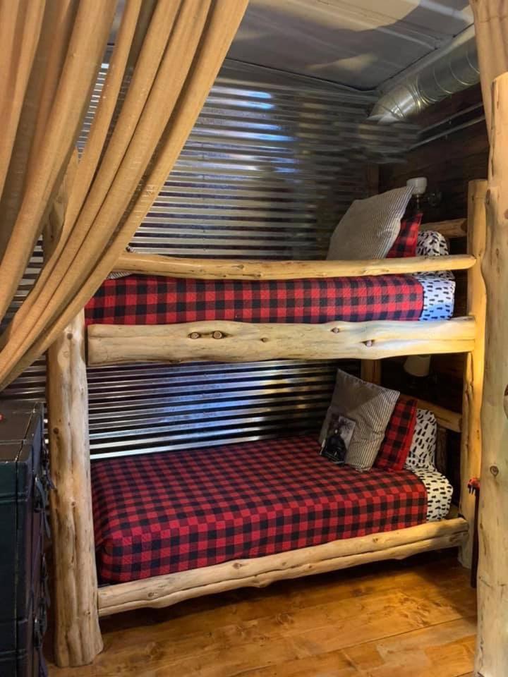 Country Woods Inn Глен Роуз Екстериор снимка