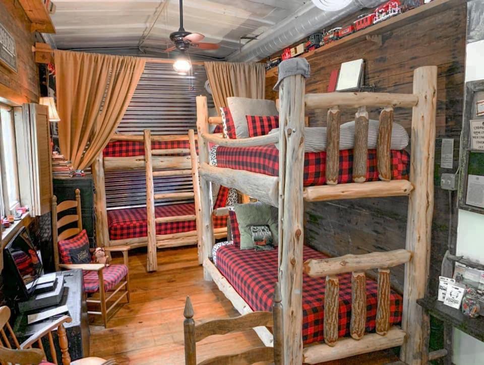Country Woods Inn Глен Роуз Екстериор снимка