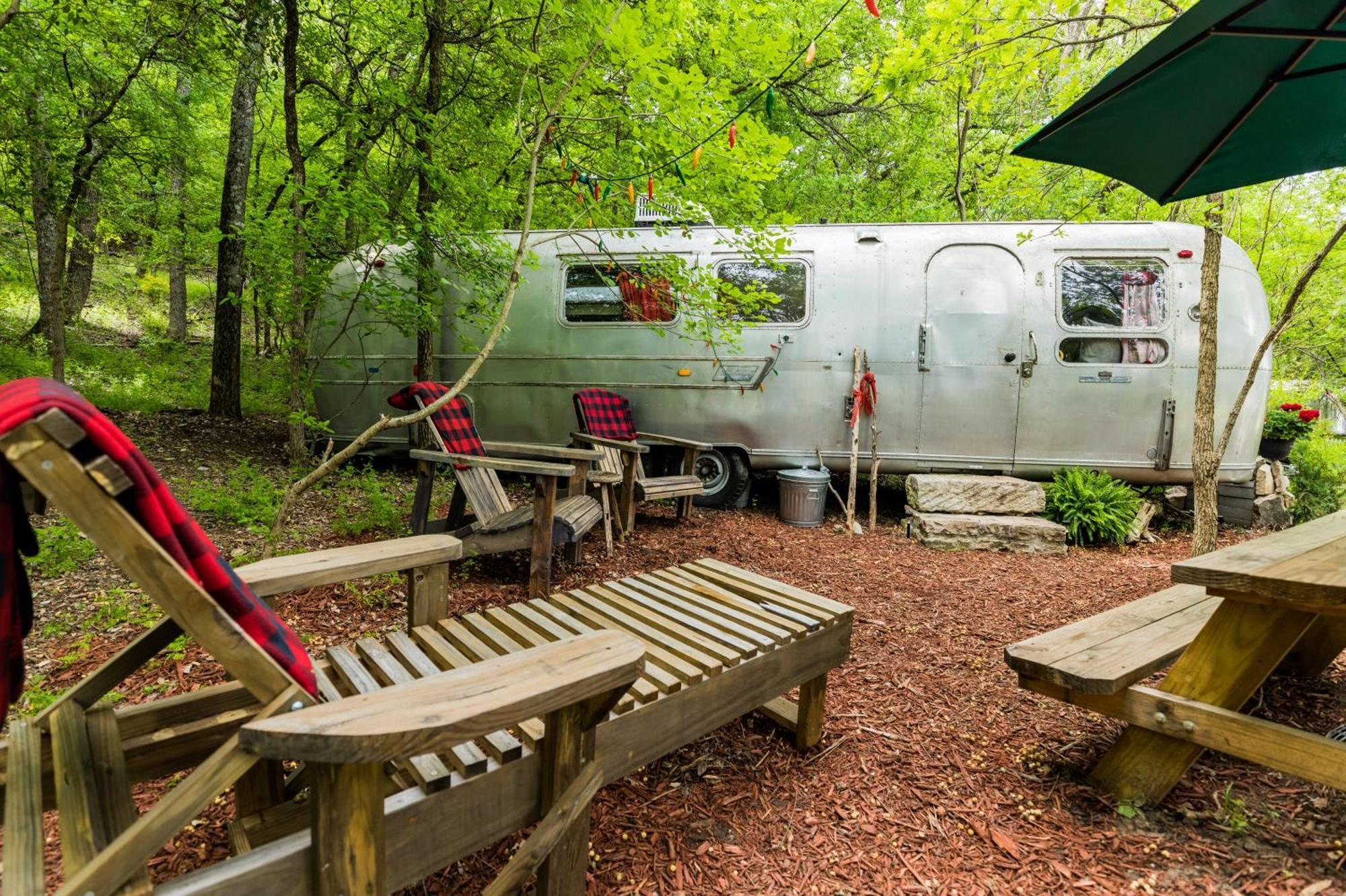 Country Woods Inn Глен Роуз Екстериор снимка